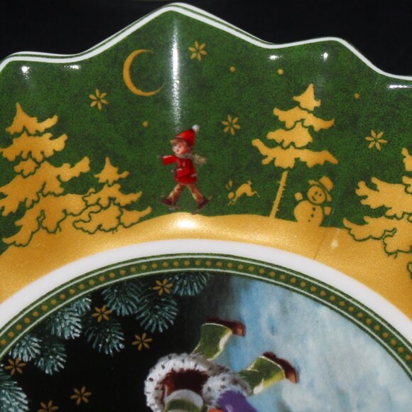 Villeroy & Boch Toy's Fantasy Bowl | Sleigh Ride | Porcelain Serving Bowls - Picture 10 of 11